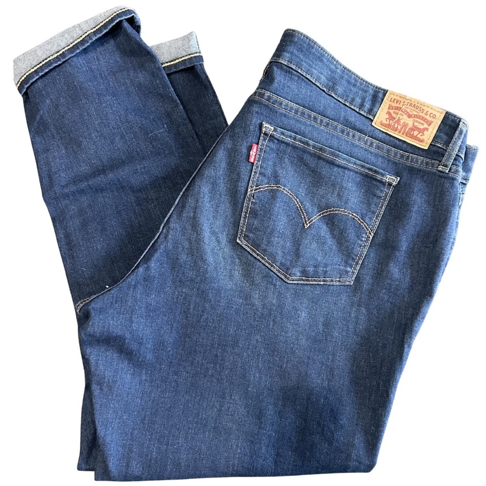 Levi Strauss Woman’s 711 Skinny Ankle Jeans